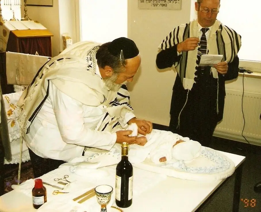 Beschneidung – Rabbiner David Goldberg | Brit Milah in Deutschland